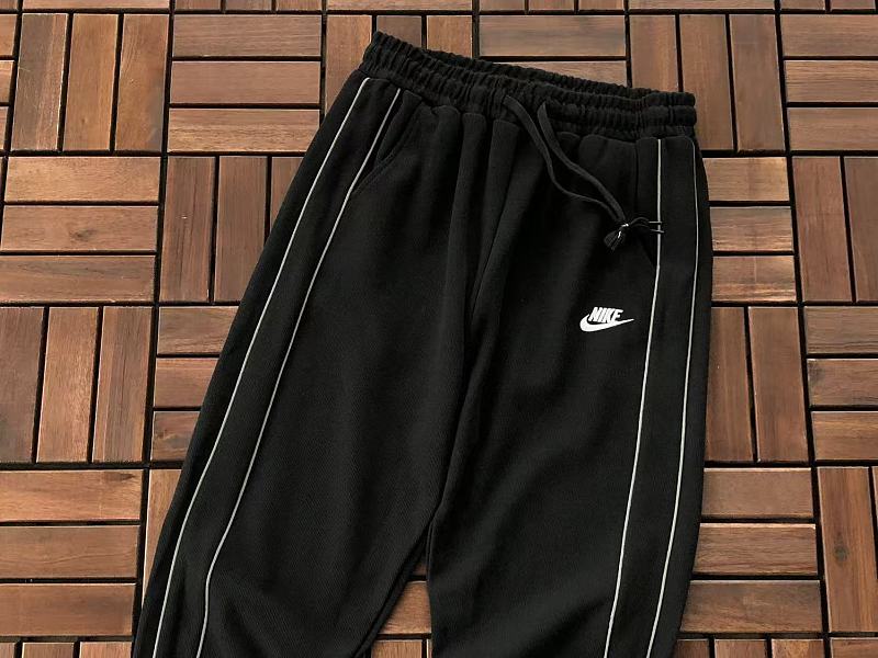 Nike Trousers 11