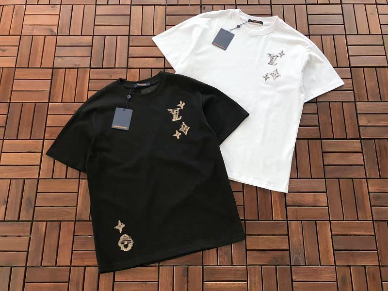 L T-shirt · 6