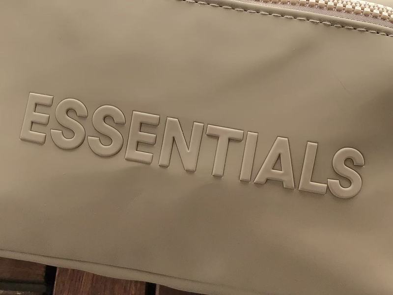 Essentials Bag 6
