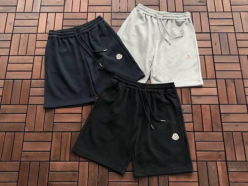 M R Shorts · 6