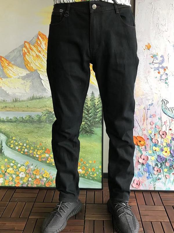 Br N L O C Ci L I Jeans · 3