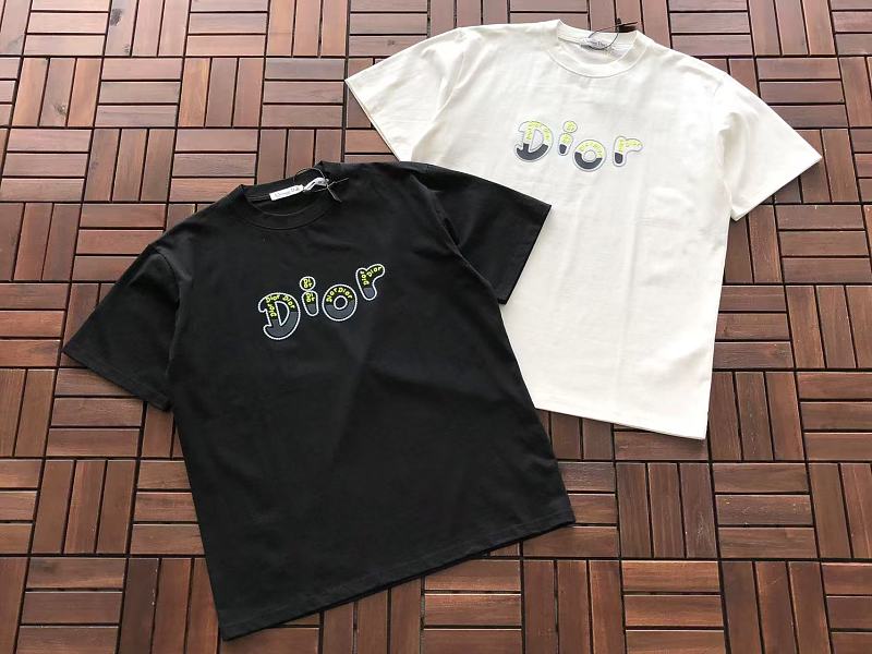 D O T-shirt · 6