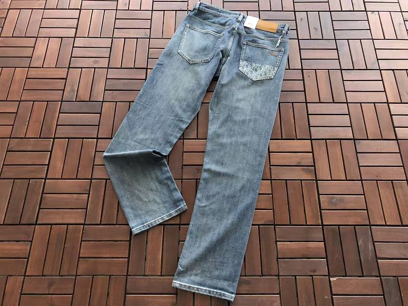 D O Jeans · 6