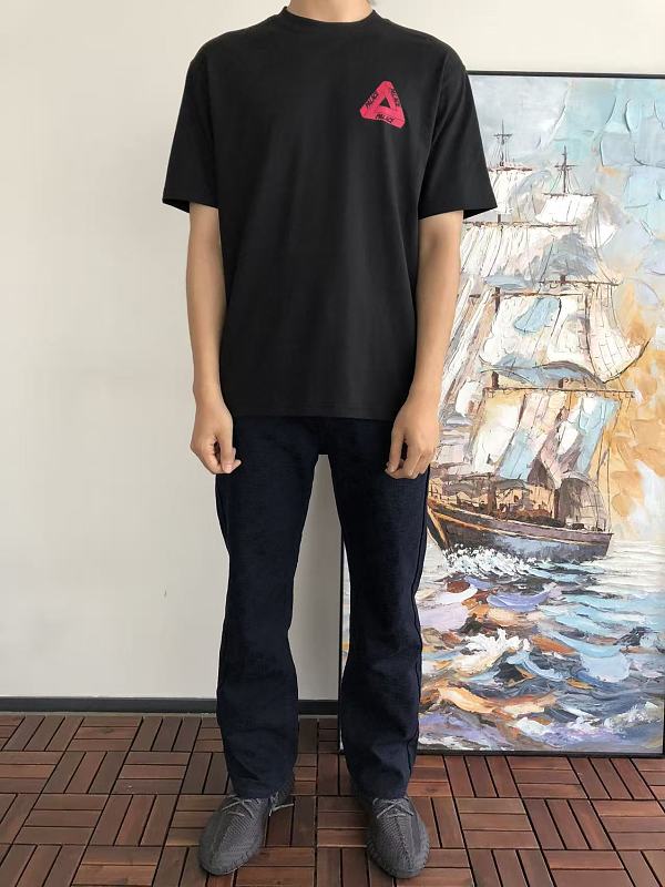 P La E T-shirt · 4