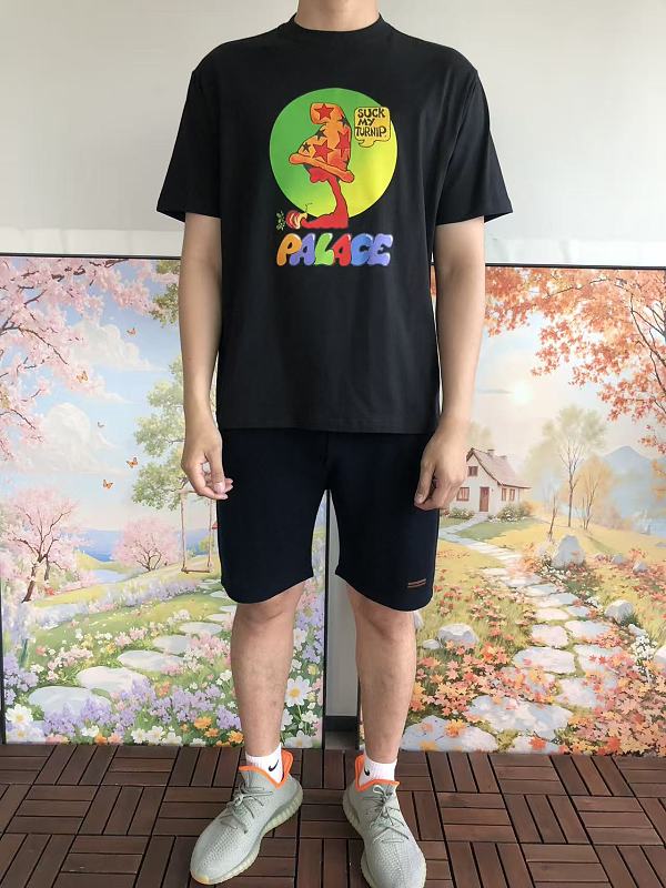 P La E T-shirt 4