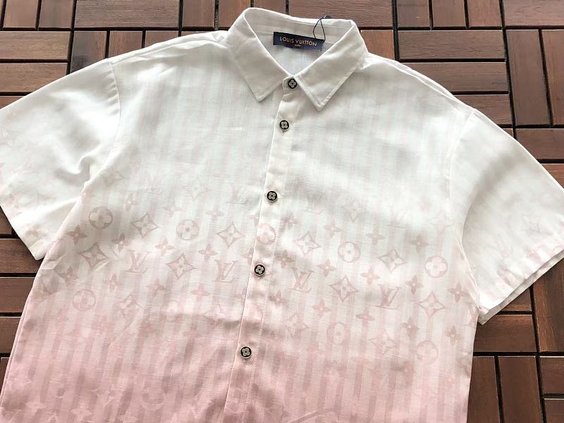 L T-shirt Shirt Shorts 10