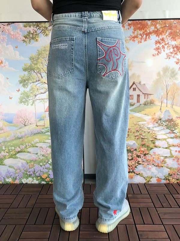 Fashion Jeans · 4