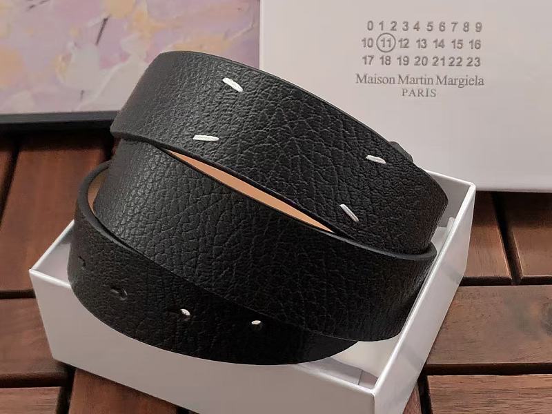 M Is N M R Ie A Belt · 4