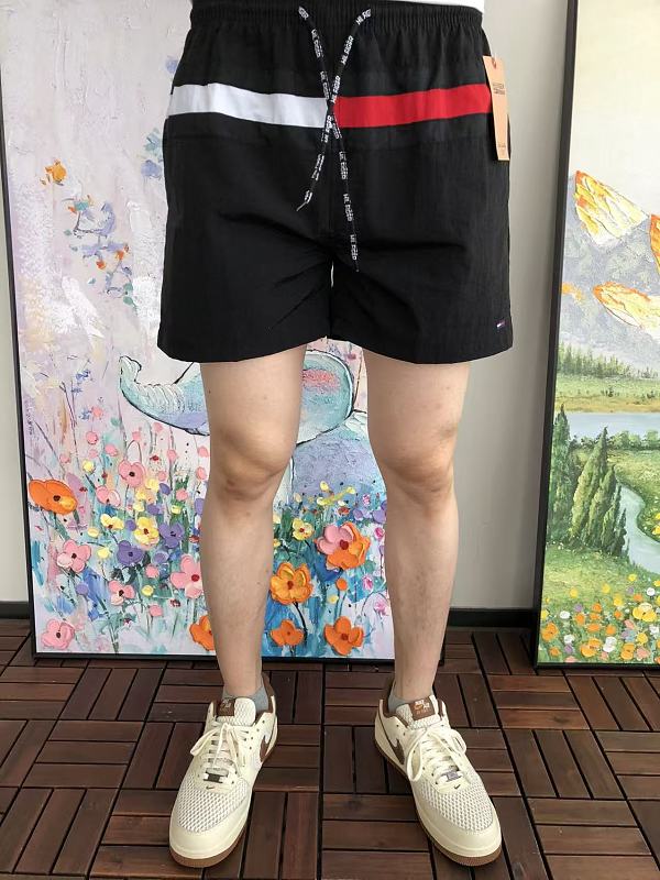 T H R Shorts · 4
