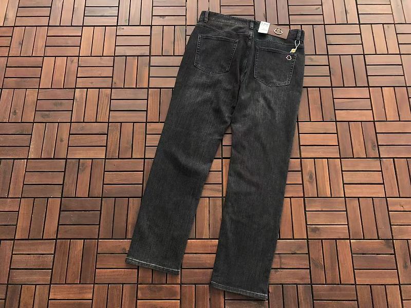 M R Jeans · 4