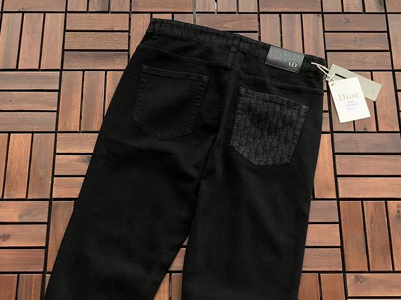 D O Jeans · 5