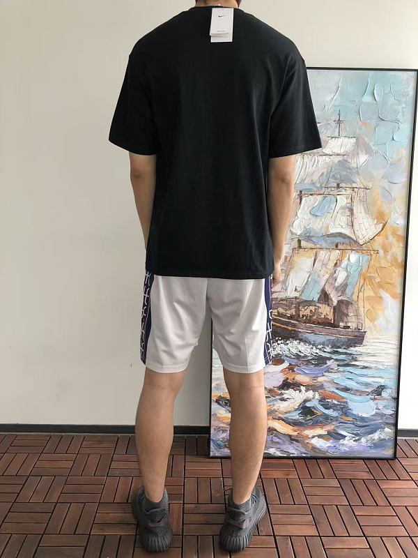 Nike T-shirt · 5