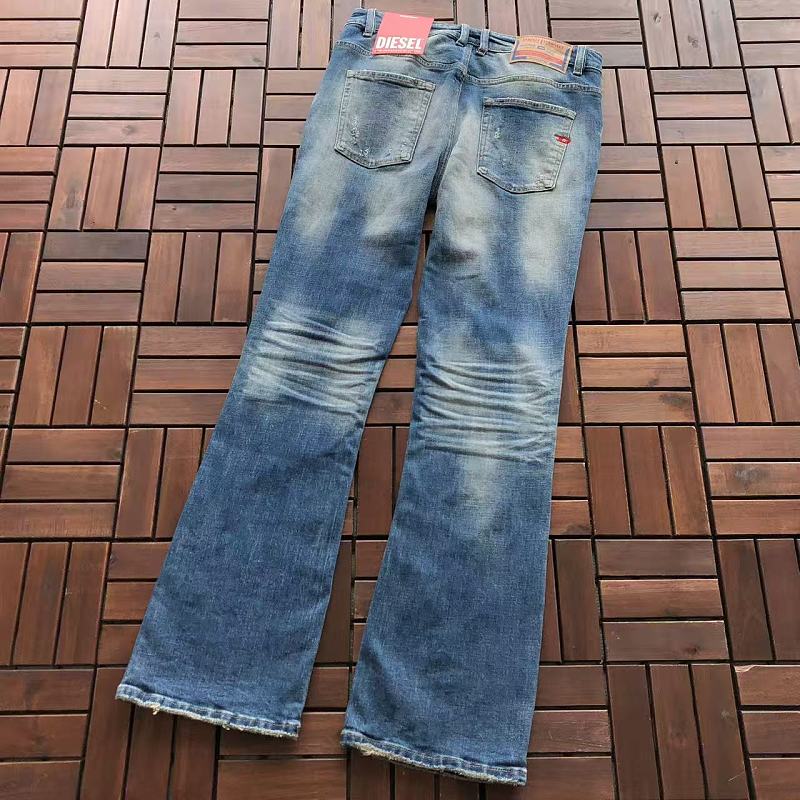 D E E Jeans · 3