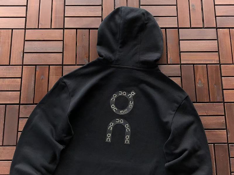 On Ru I G Hoodie 10