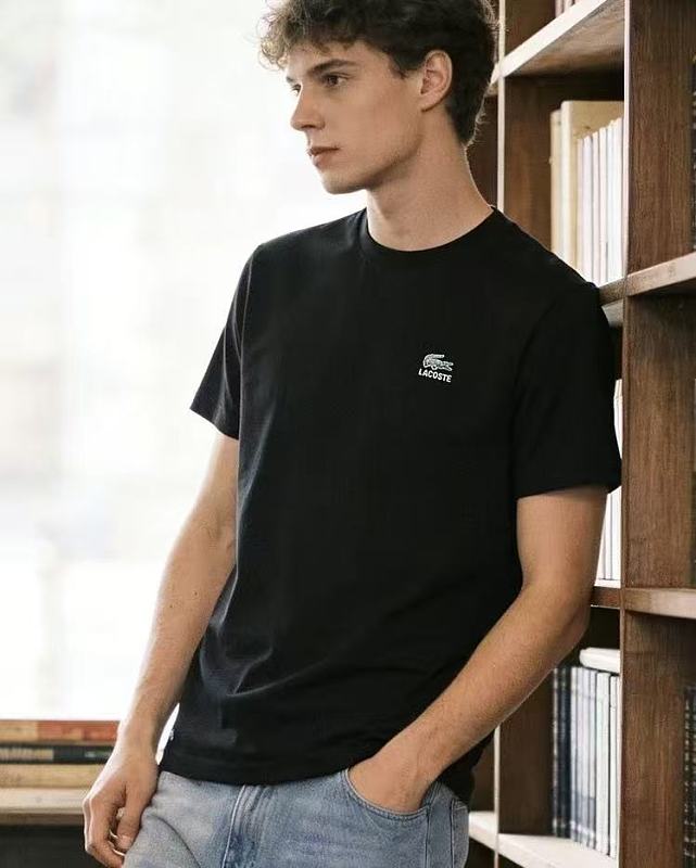 L C St T-shirt · 3