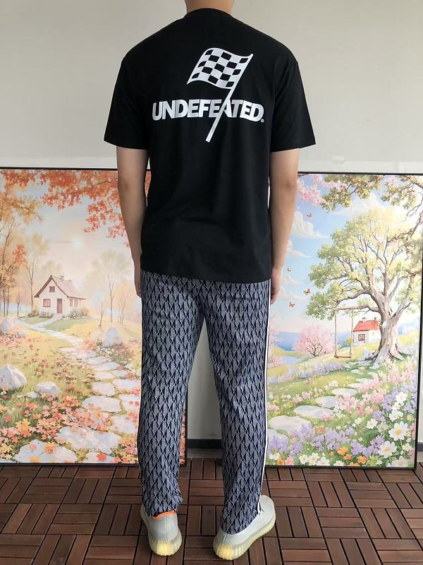 Undefeated T-shirt · 4