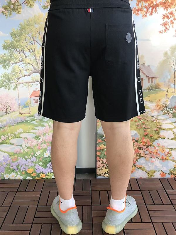 M R Shorts · 4