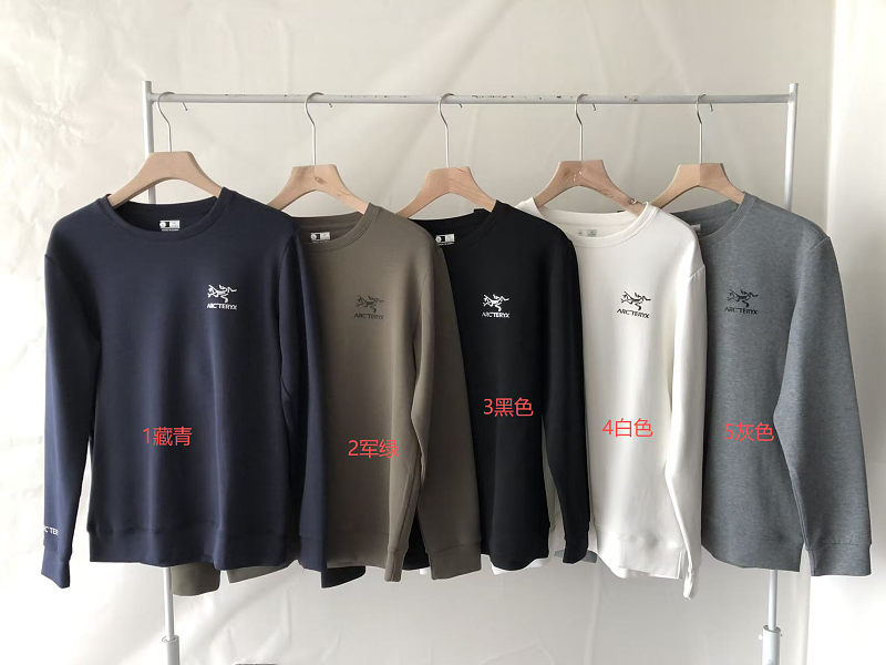A T Yx Sweater