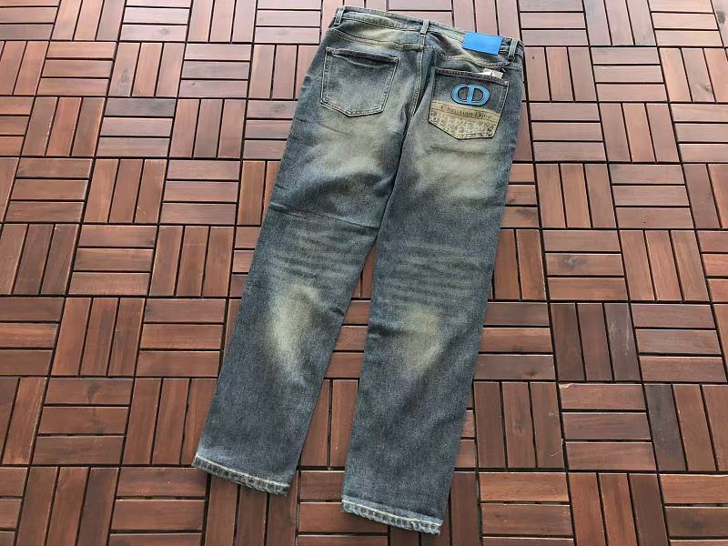 D O Jeans · 6