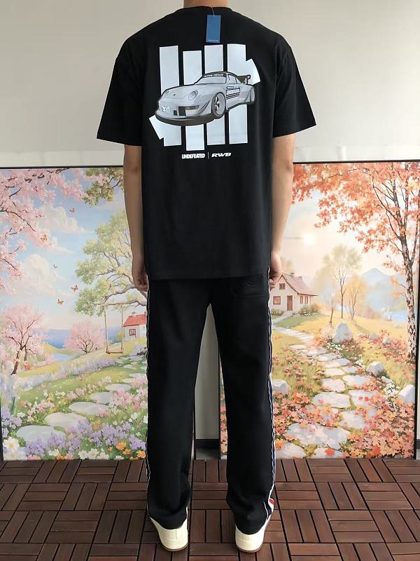 Undefeated T-shirt · 4