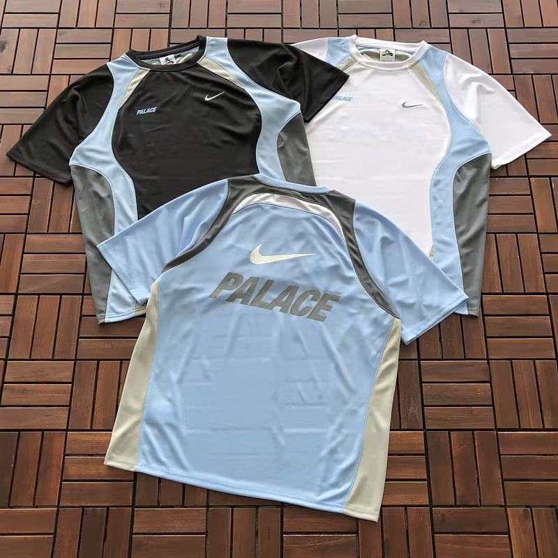 P La E & N K T-shirt · 5