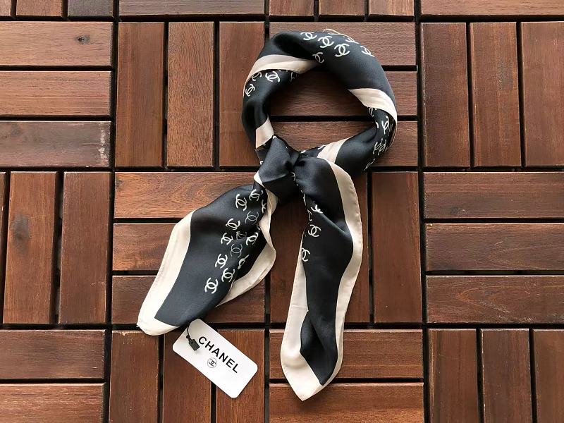 C A E Scarf · 3