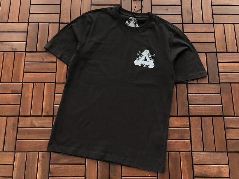 P La E T-shirt 12