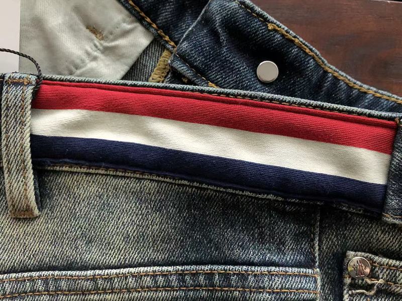 M R Jeans 12