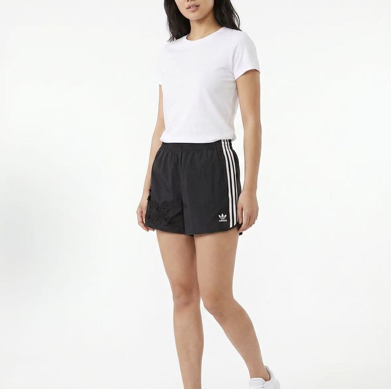 Di As Shorts · 6