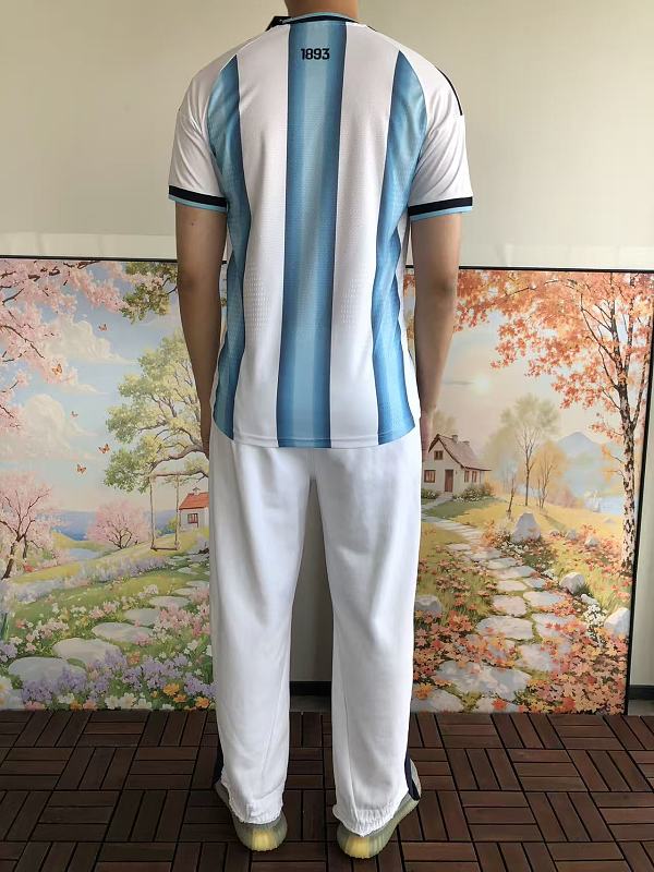 Football T-shirt · 3