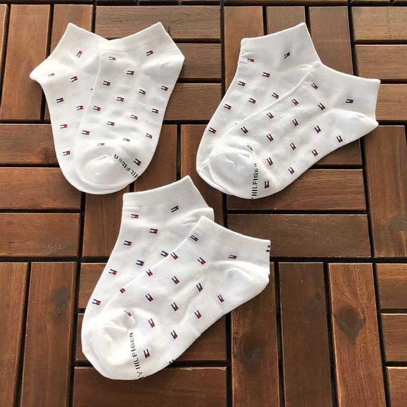 T H R Socks 2
