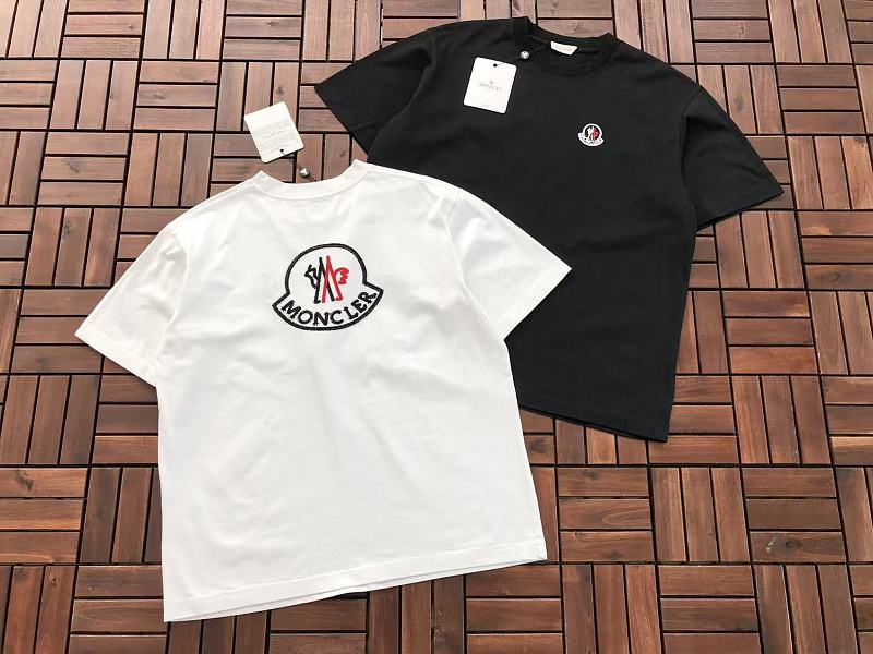 M R T-shirt · 6