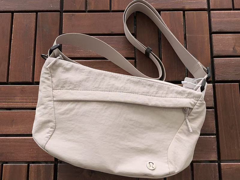 L Ul M N Bag 8