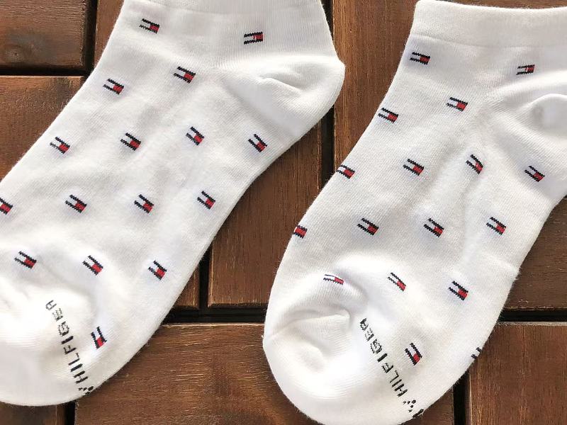 T H R Socks 6