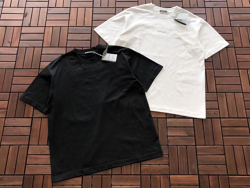 B L Ia A T-shirt 8