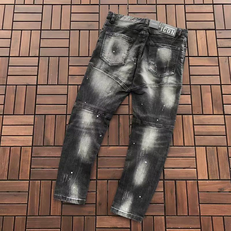 D Q R D2 Jeans · 3