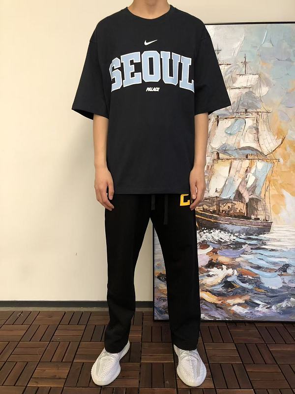 P La E & N K T-shirt · 4