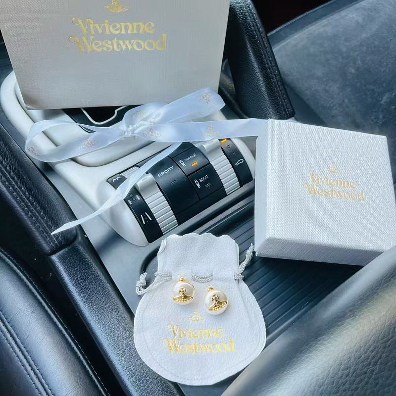Vivienne Westwood Jewelry