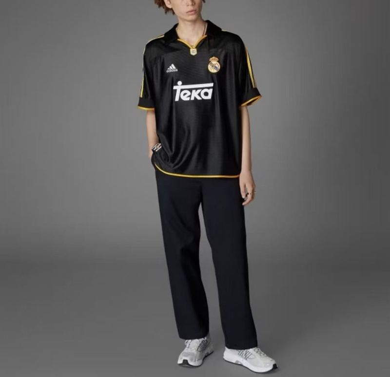 Football T-shirt · 2