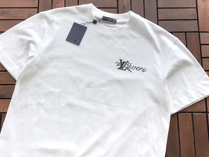 L T-shirt 11
