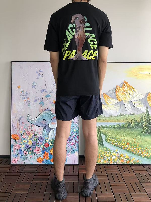 P La E T-shirt · 4