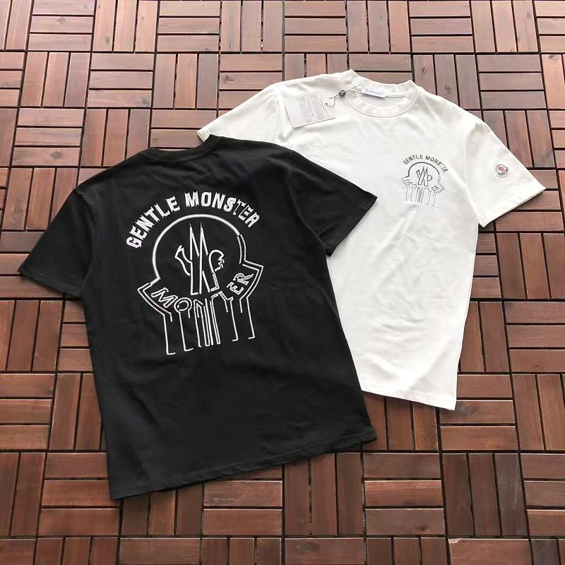 M R T-shirt · 5