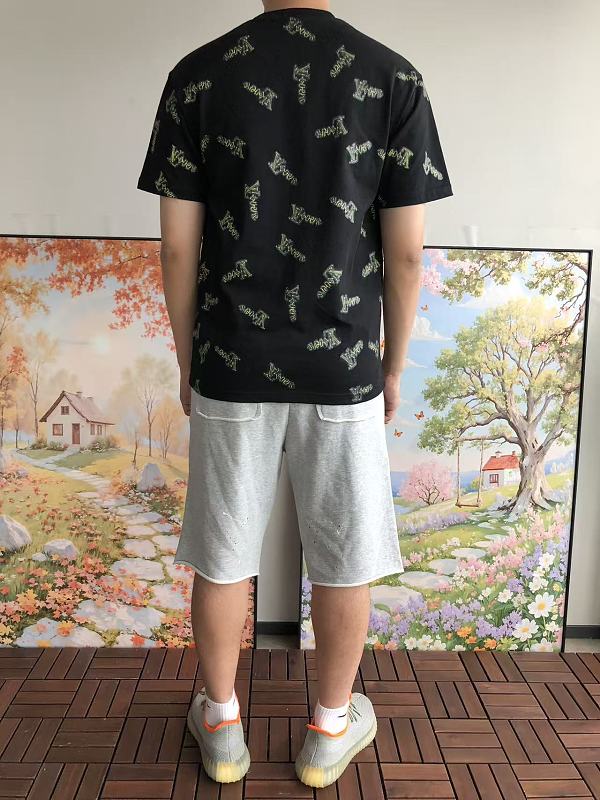 L T-shirt 9
