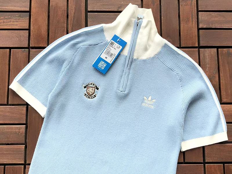 Di As T-shirt Sweater 7