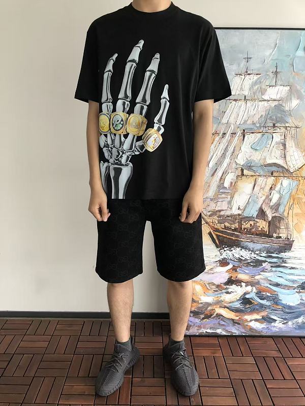P La E T-shirt · 4