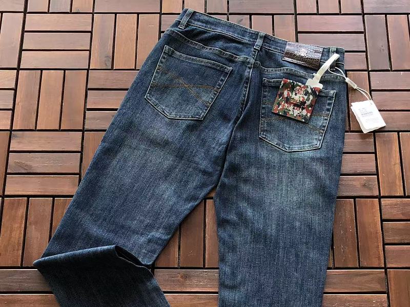 Br N L O C Ci L I Jeans · 5