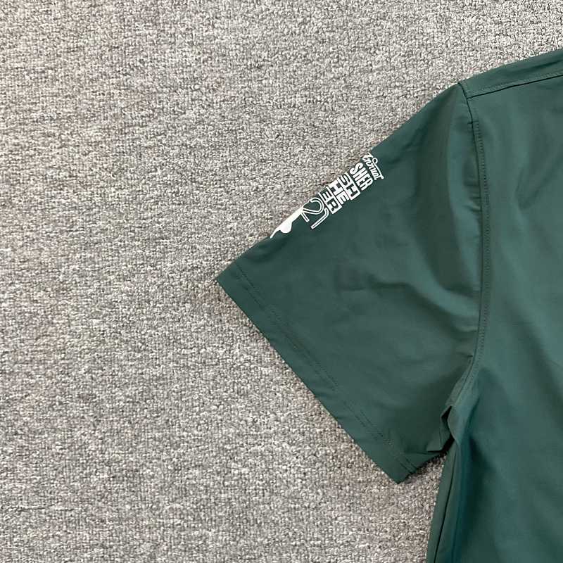 Nike T-shirt · 4