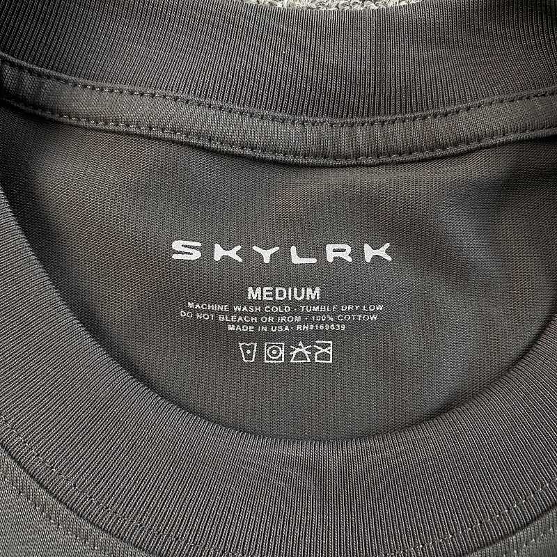 Skylrk T-shirt · 4