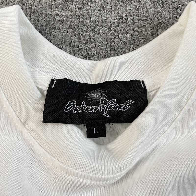 Broken Planet T-shirt · 5