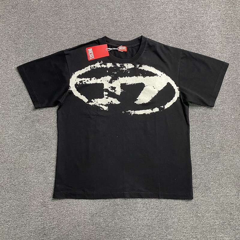Diesel T-shirt · 3